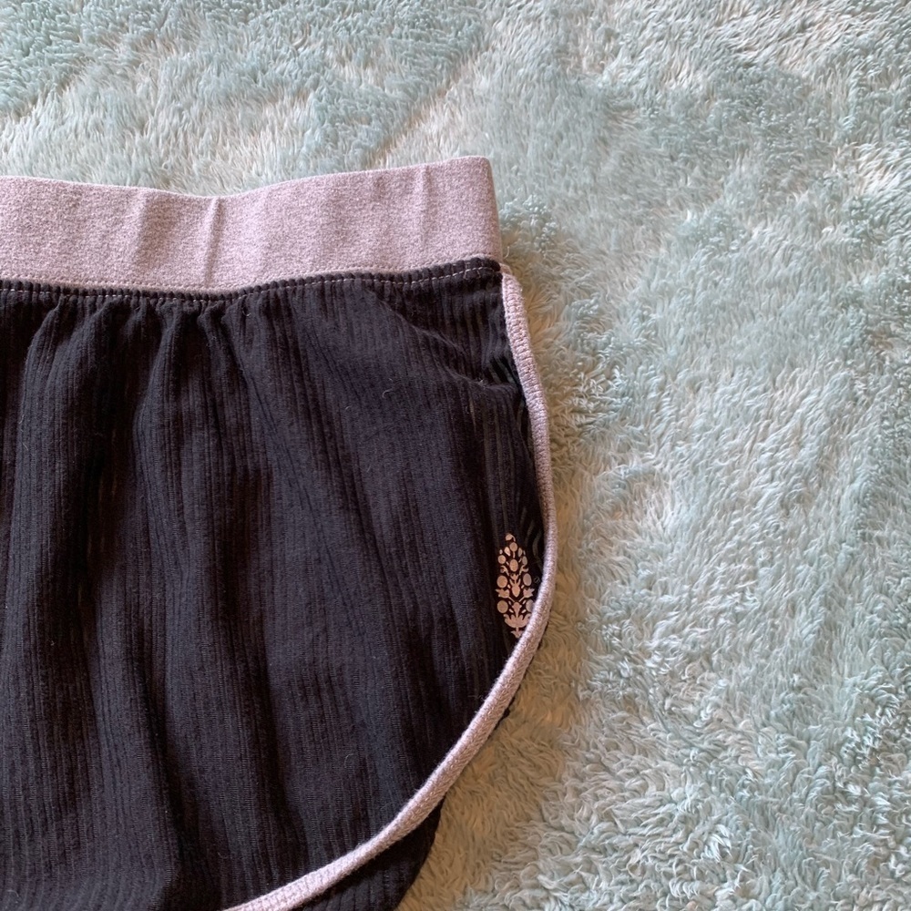 FP Movement Black Mesh Sheer High Waist Banded Waist Open Side Shortie Shorts XS - Picture 6 of 8